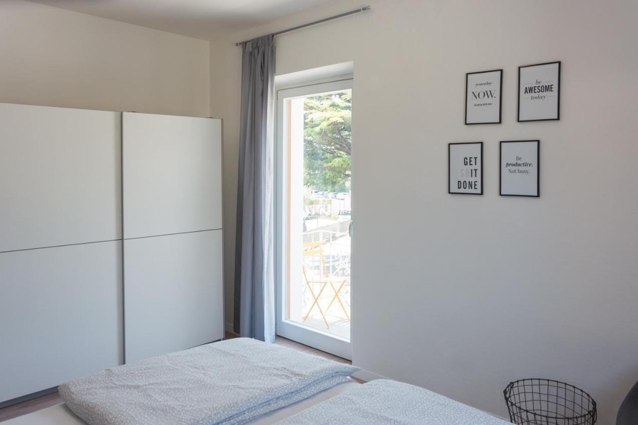 Nirvana Apartments Torbole Sul Garda Bagian luar foto